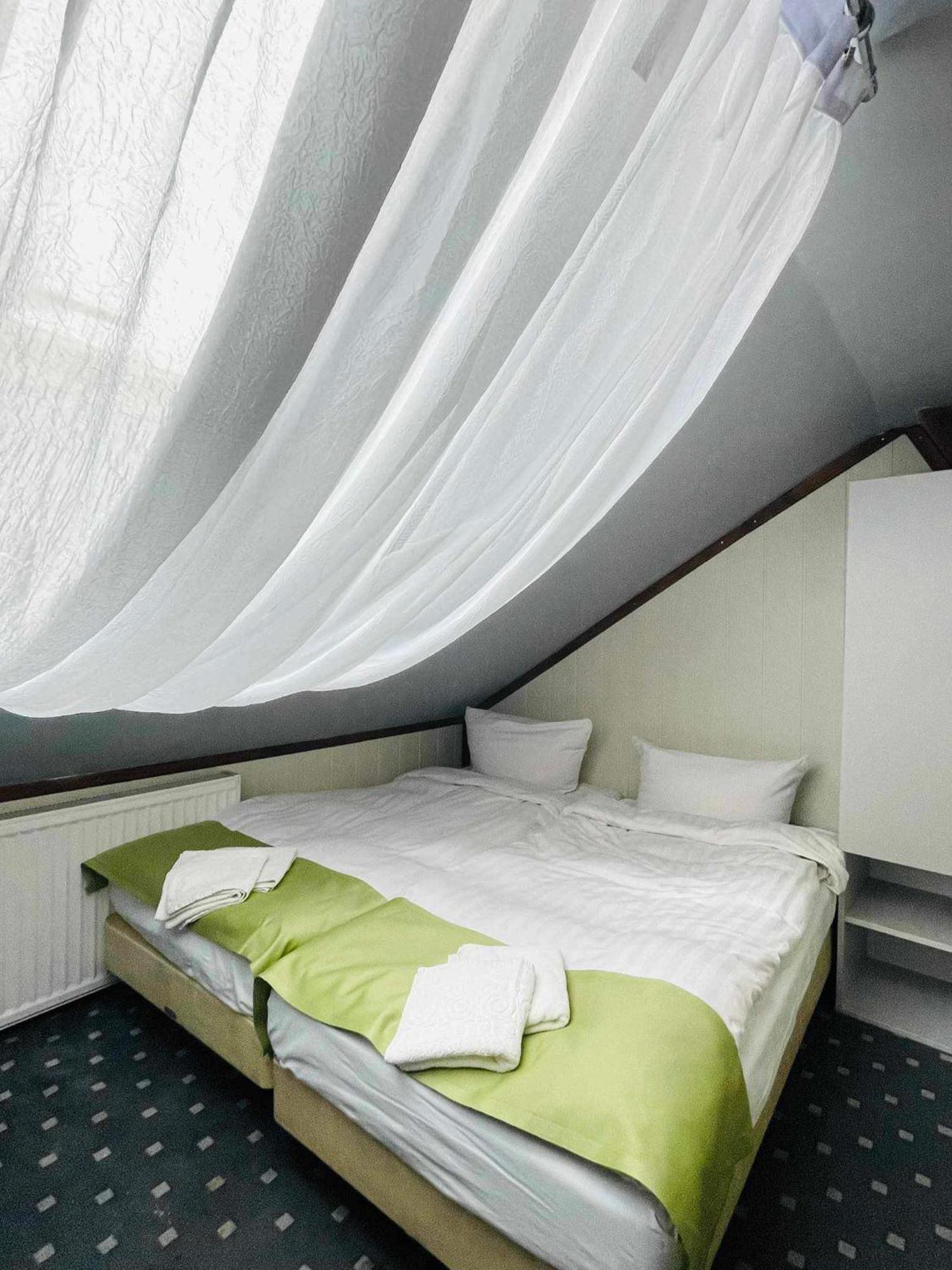 Hotel Keszyca Lesna Exterior photo